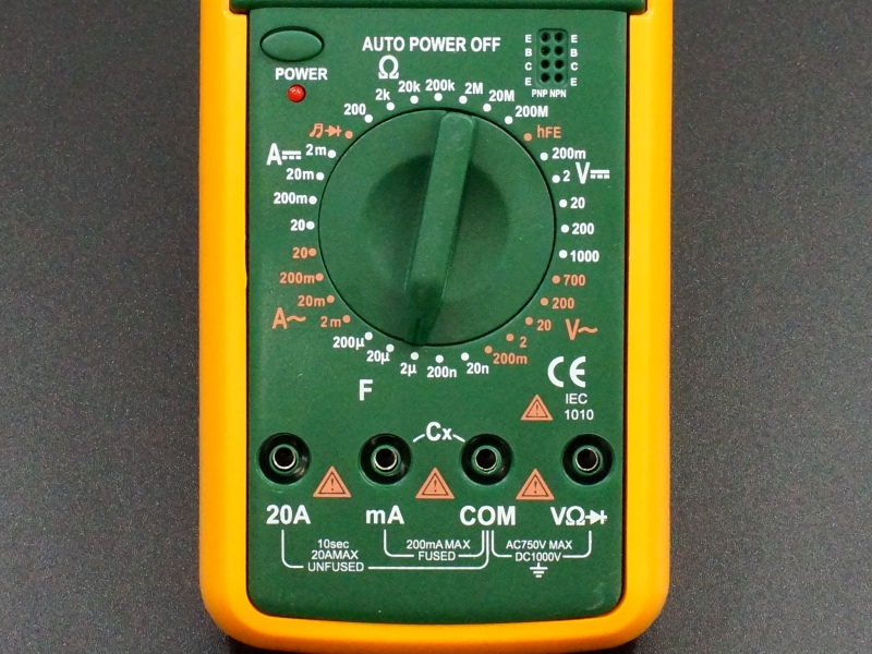 Voltmètre Multimètre DT9205M - Euro Makers