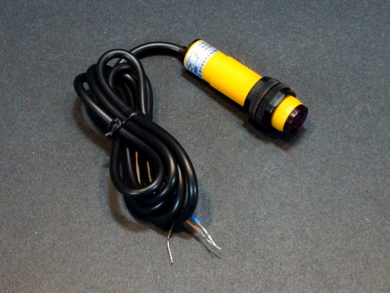 E18-D80NK Adjustable IR Proximity Sensor Module