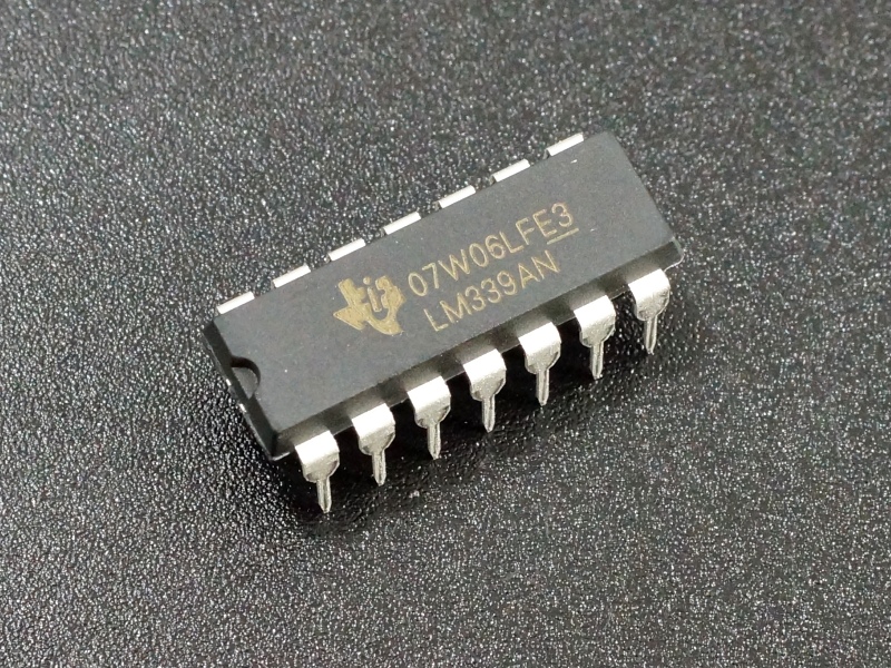 10pcs LM339D SMD Low Power Quad Voltage Comparators TTL/CMOS Compatible 