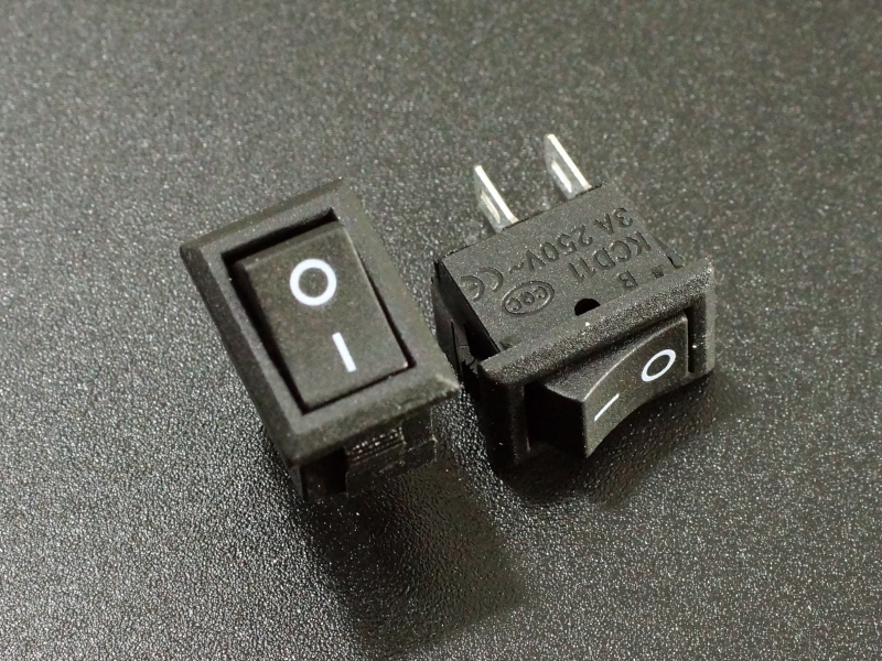 Small Mini Black On/Off Rocker Rectangle SPST 12V All P7T4 Quantities GRL V5L4 