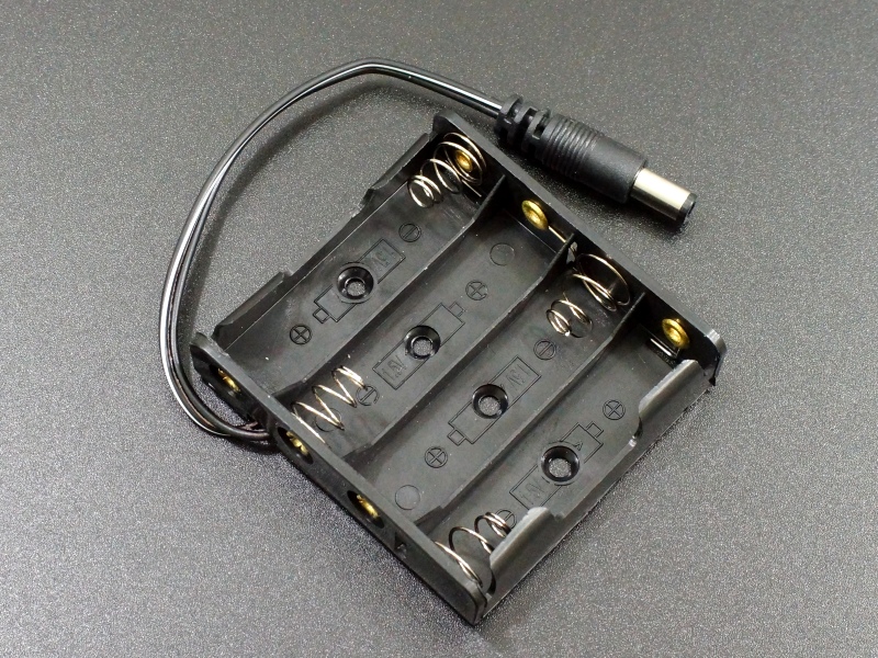 8 x AA R6 Battery Clip Holder Case Box 12V 2.1x5.5mm DC Power Plug w/Switch Lead 