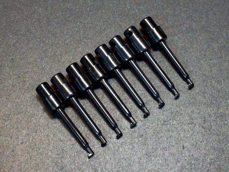 Test Clip Hook Grip Large Black 8-Pack