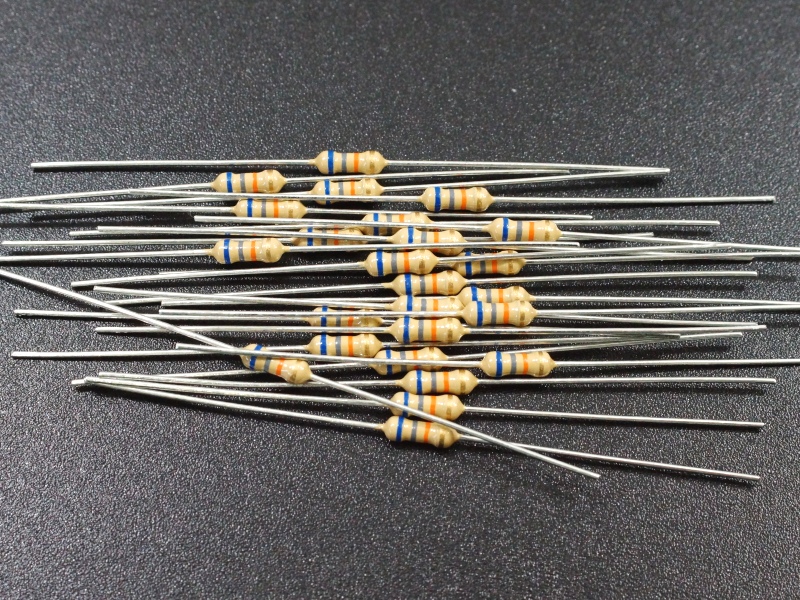 68K025#20 à 250pcs 68 K ohms résistance carbone 1/4w resistor 68000 